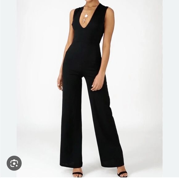Lulu's Black Maxi Sheath Dress with Sleeveless Design and V-Neck for Cocktail - Picture 1 of 6